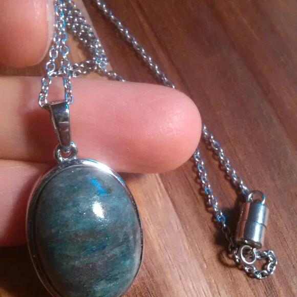 Green Aventurine Stainless Steel Pendant Necklace - Picture 6 of 12